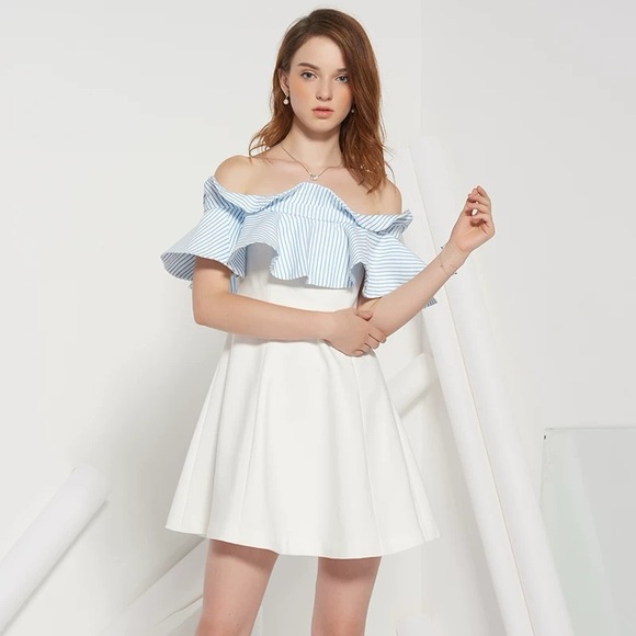 WHITE OFF SHOULDE DRESS - Picture 2 of 4